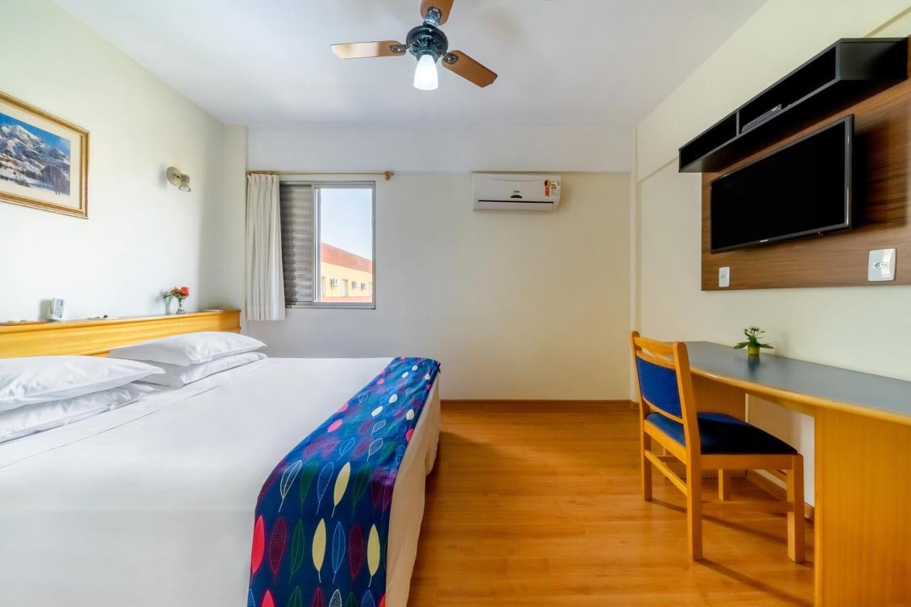 Itapetinga Hotel Atibaia Esterno foto